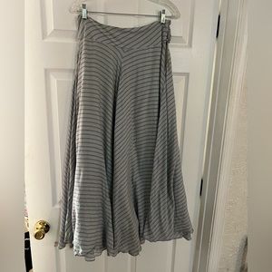 Gorgeous Flared Maxi Skirt 100 cotton size 6💙💙